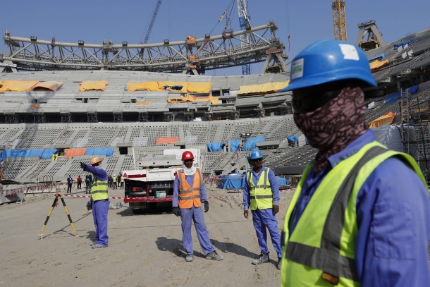 Umstrittene WM-Bauten in Qatar: „Fußballfest auf den Gräbern von Tausenden Arbeitsmigranten“