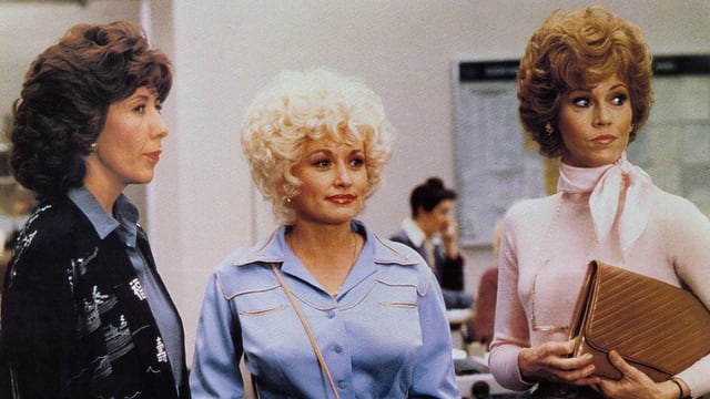 Drei Frauen in einem Büro in den 1980er Jahren